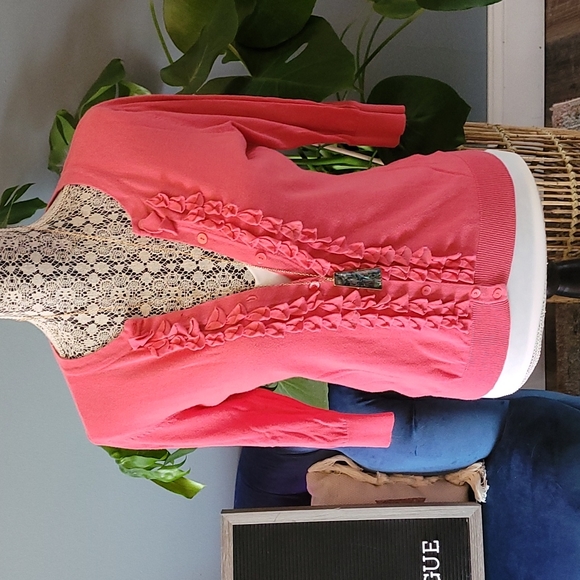 Coral Ruffle Cardigan - Picture 3 of 4
